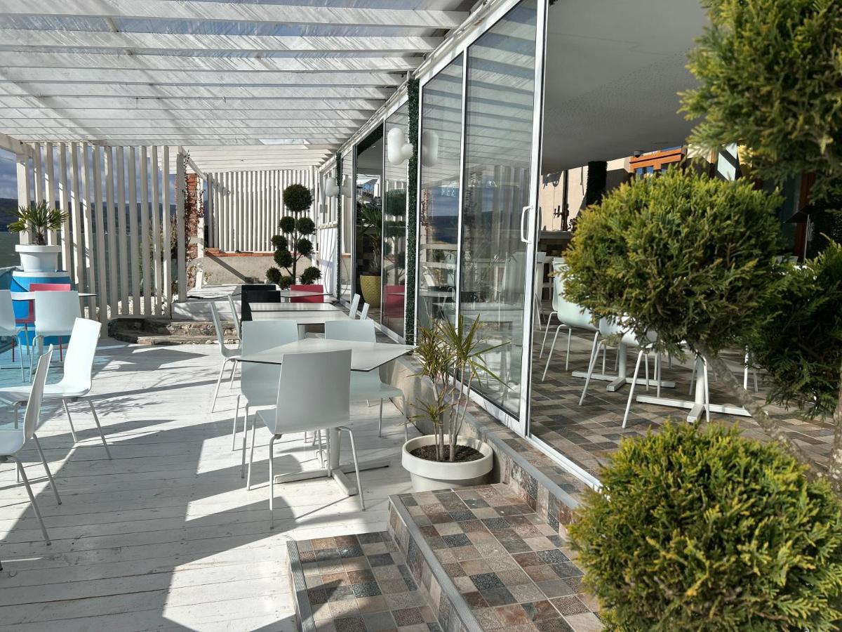 Riviera 990 - Resort & Restaurant เอเชลนิทซา ภายนอก รูปภาพ