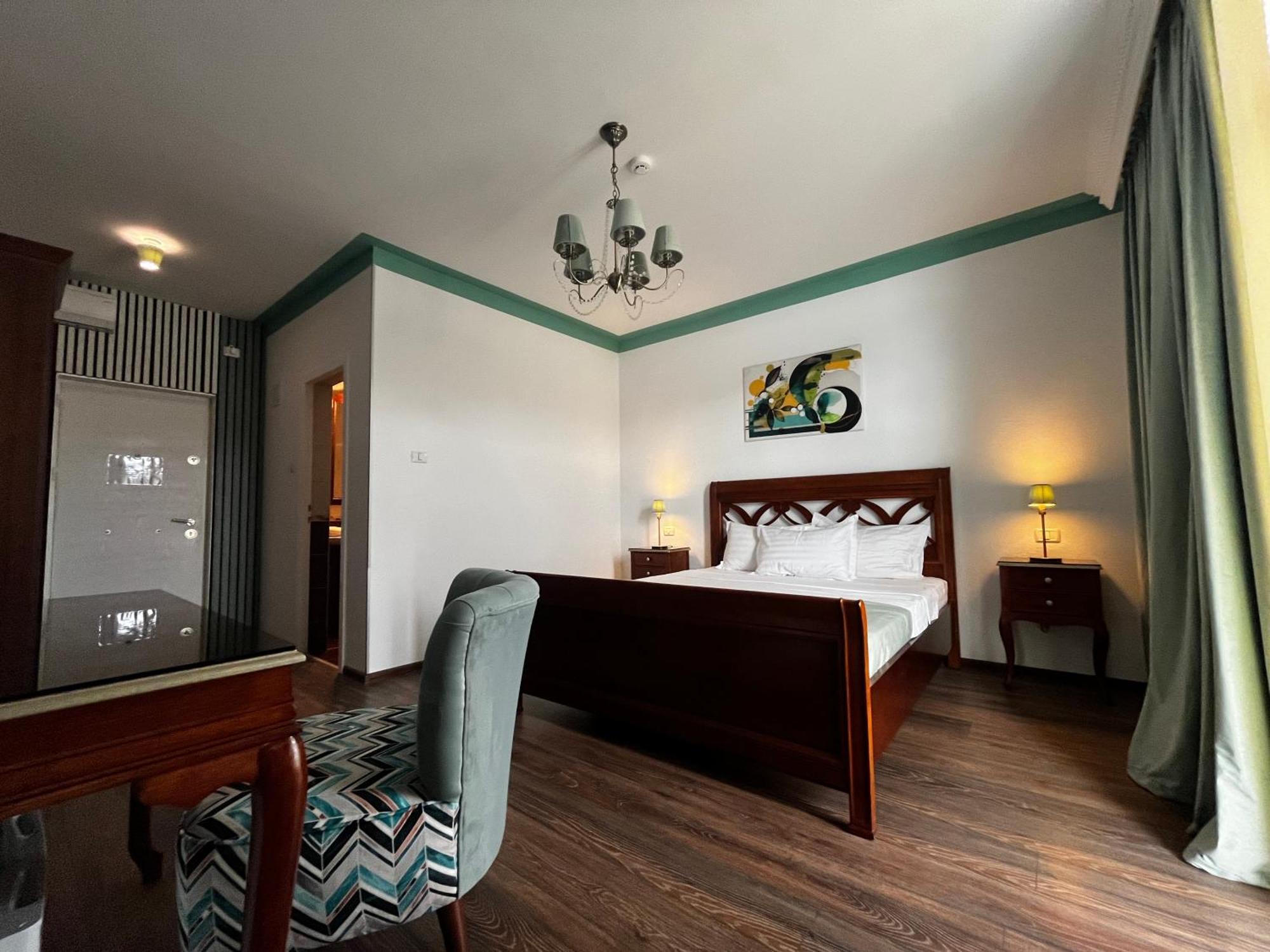 Riviera 990 - Resort & Restaurant เอเชลนิทซา ภายนอก รูปภาพ