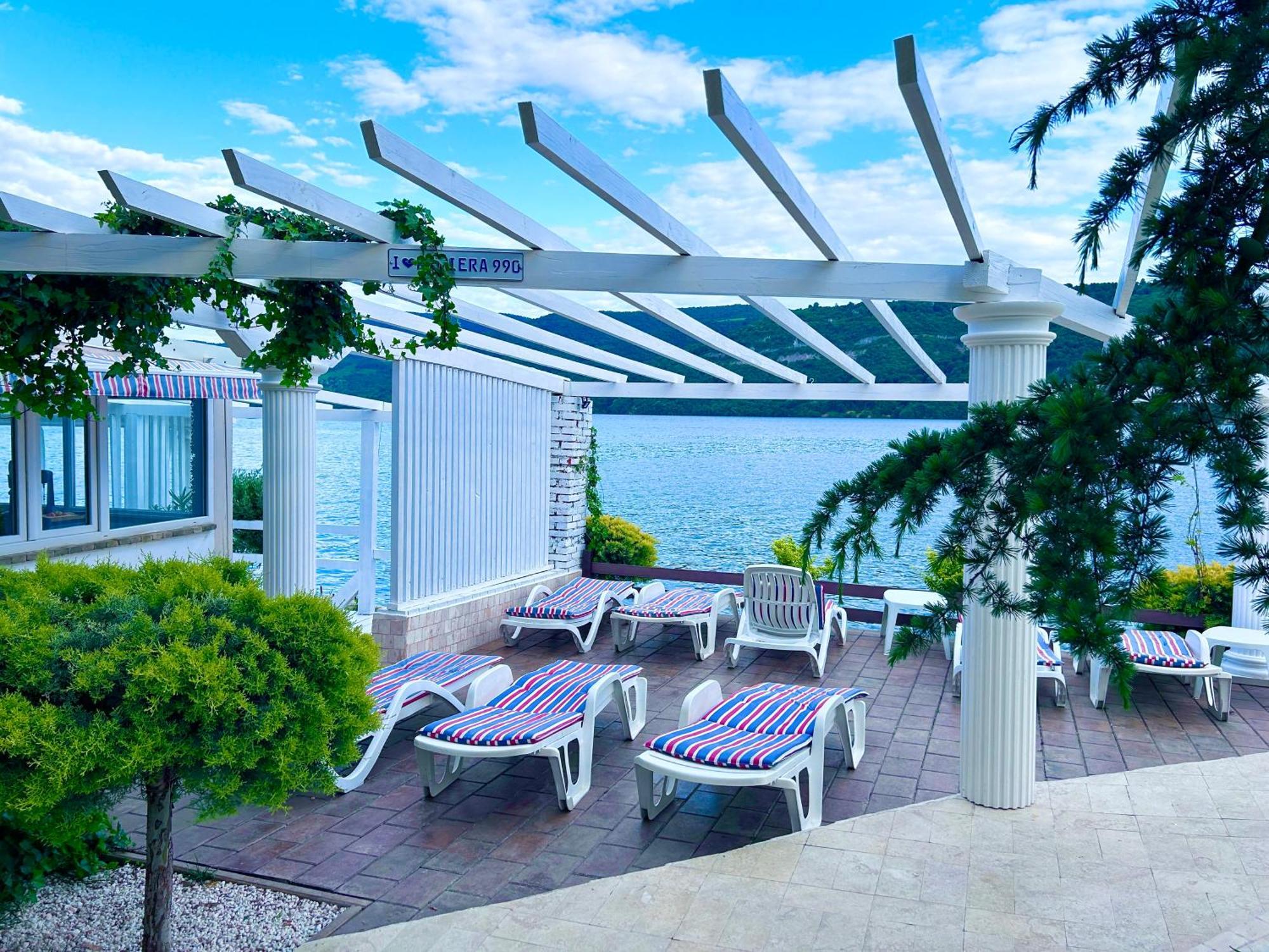 Riviera 990 - Resort & Restaurant เอเชลนิทซา ภายนอก รูปภาพ