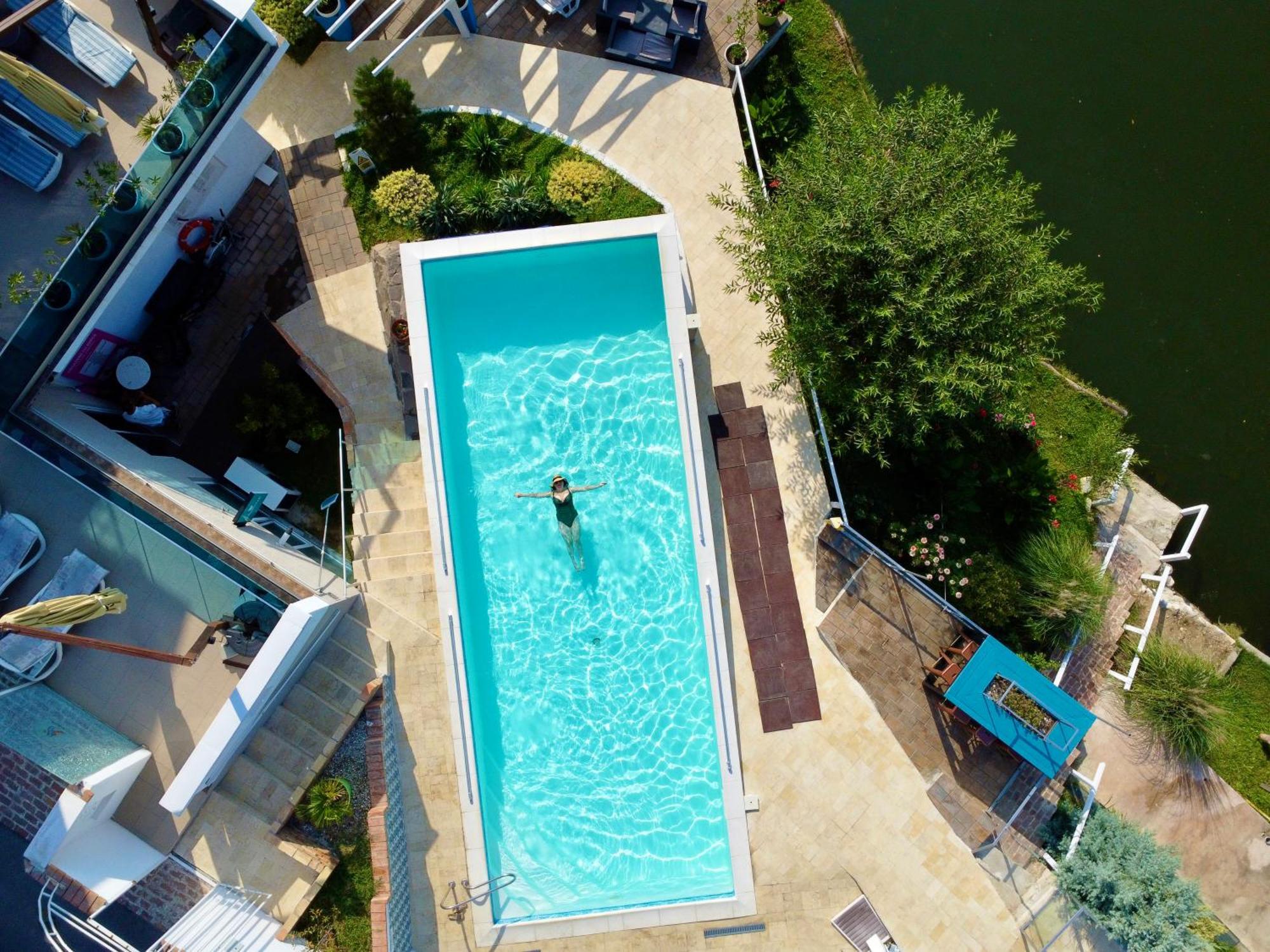 Riviera 990 - Resort & Restaurant เอเชลนิทซา ภายนอก รูปภาพ